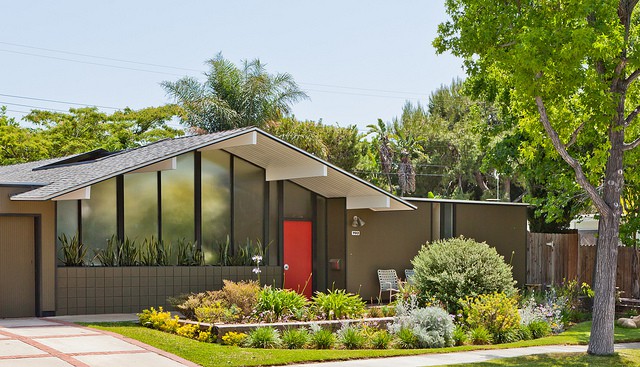 Eichler Home With Red Door