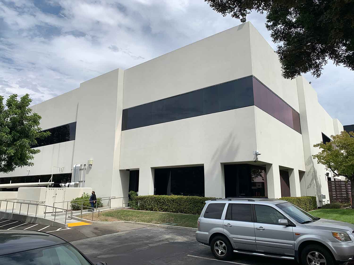 What is the best window film for offices in Milpitas? Ask ClimatePro. We installed 3M Prestige Exterior Window Film in this office in Milpitas, CA.
