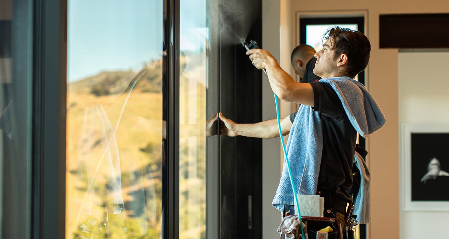 How can you choose the right window film installer? Here are 4 tips to picking the right window film installation team.