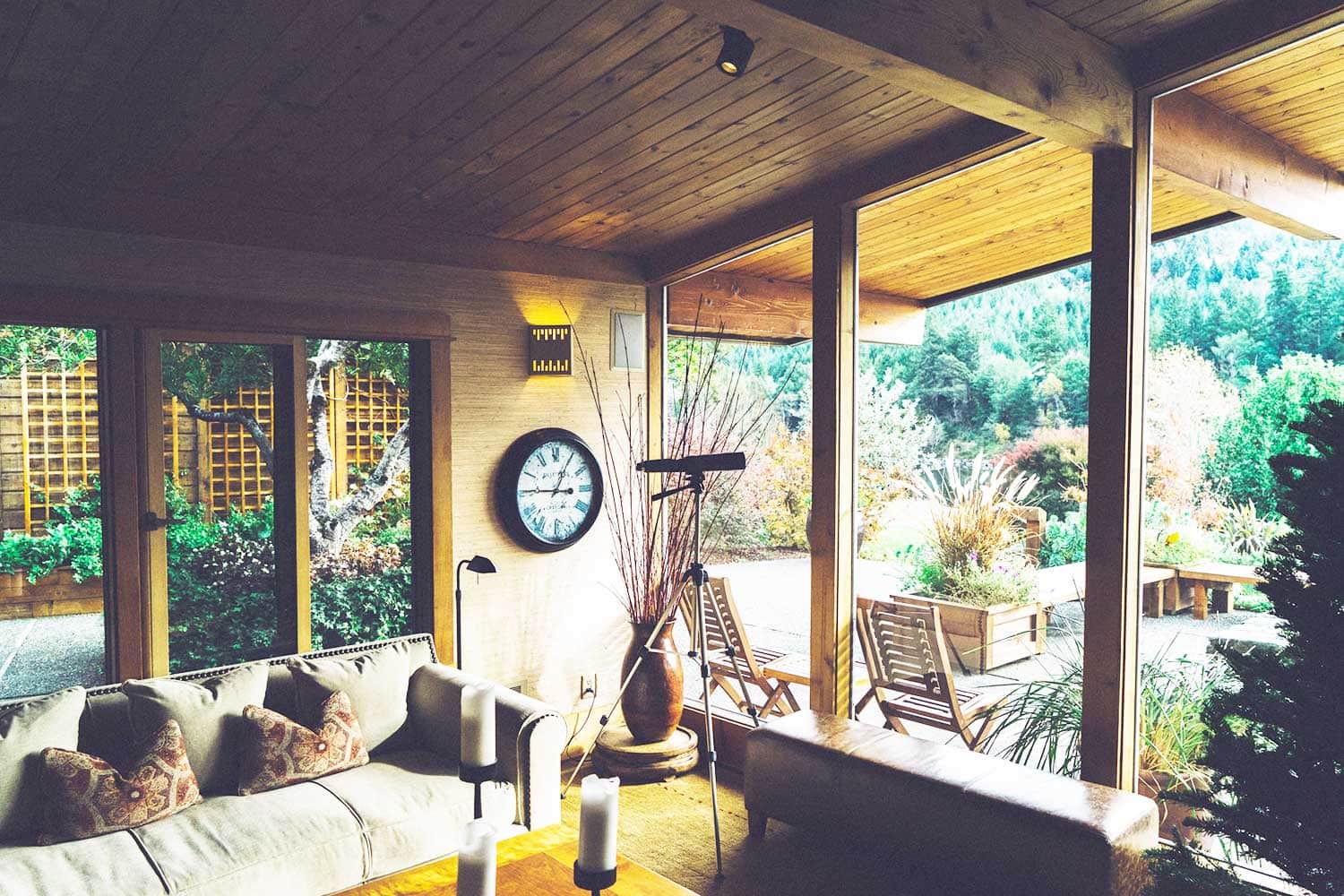 Bring the Outdoors Inside with Window Screens