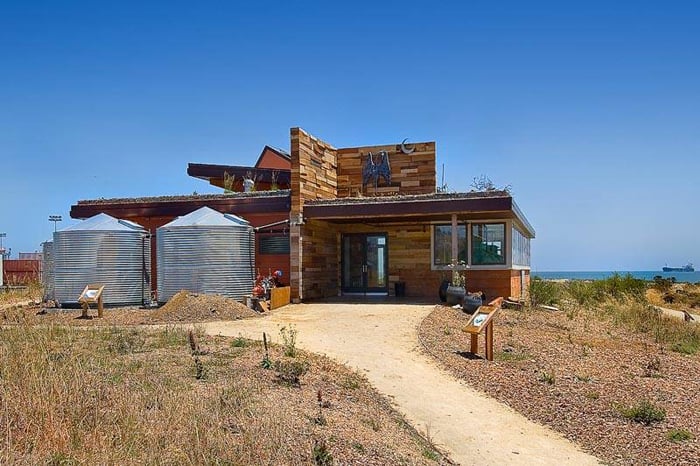 ecocenter at heron's head park 1