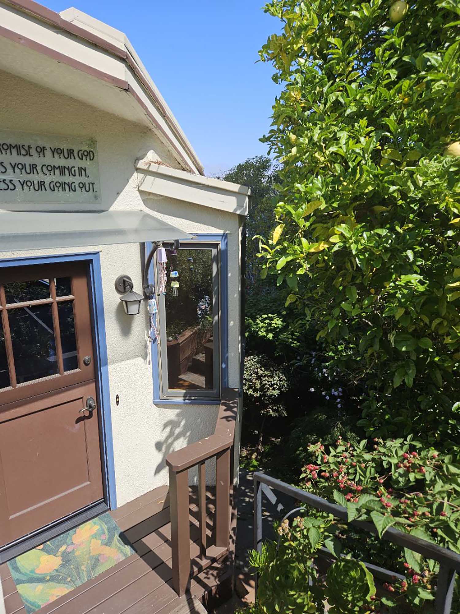 The Best Sun Control Window Film for Your Oakland, CA home is from 3M, installed by ClimatePro.