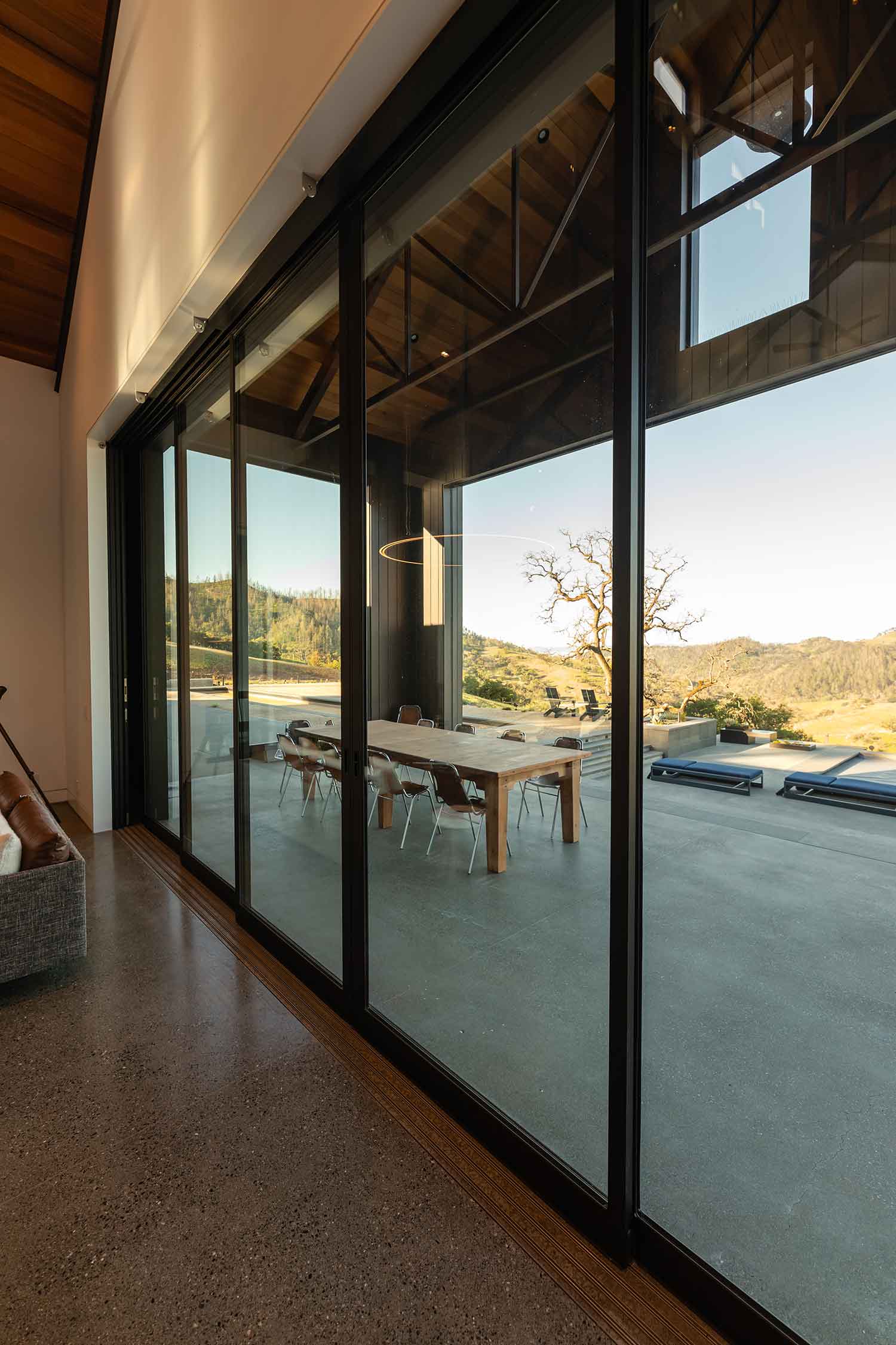 3M Sun Control Window Film reduces glare and helps to create a better home or office.