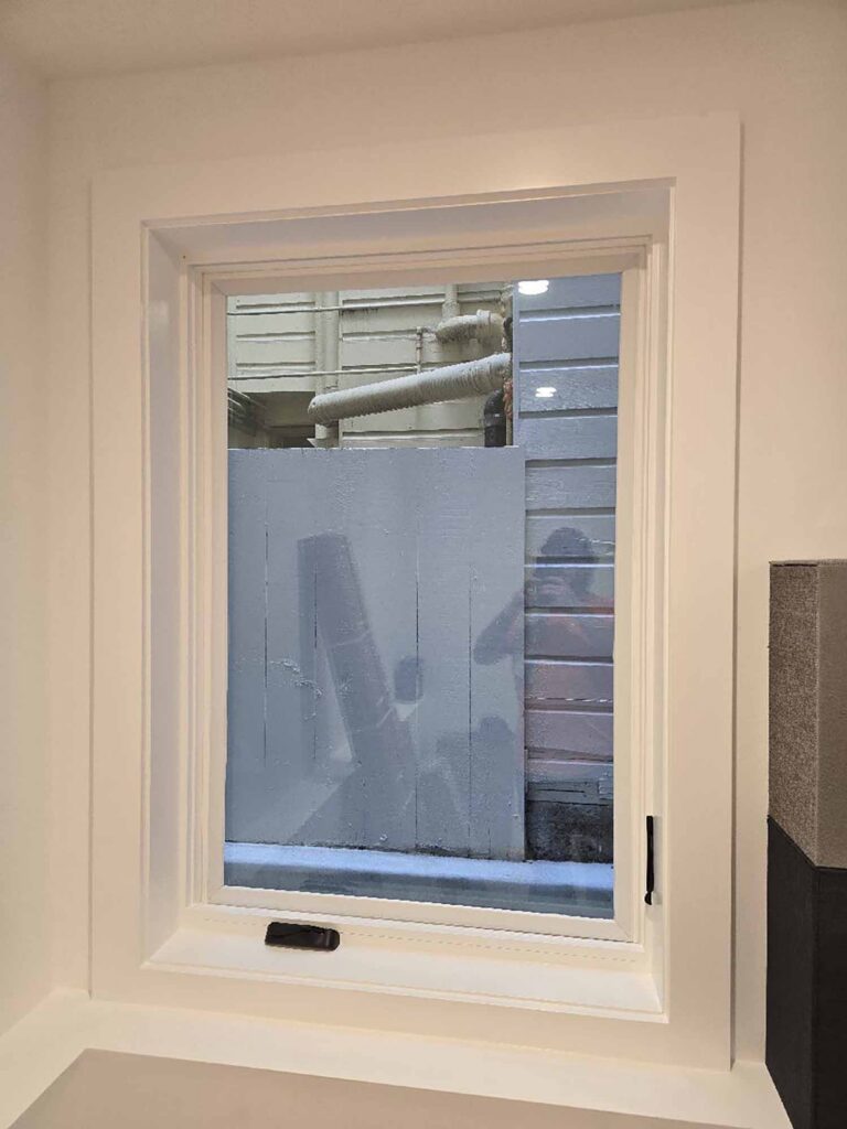 This San Francisco project focused on the windows that matter most, including the front door, side light, hallway, and bedroom windows. By combining 3M Security Window Film with the 3M Attachment System, the homeowners added another layer of protection without replacing their existing windows.