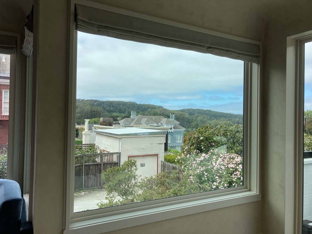 Large windows bring in beautiful natural light, but they can also create uncomfortable hot spots. 3M Prestige 70 helps keep rooms cooler without making the glass look dark or reflective.